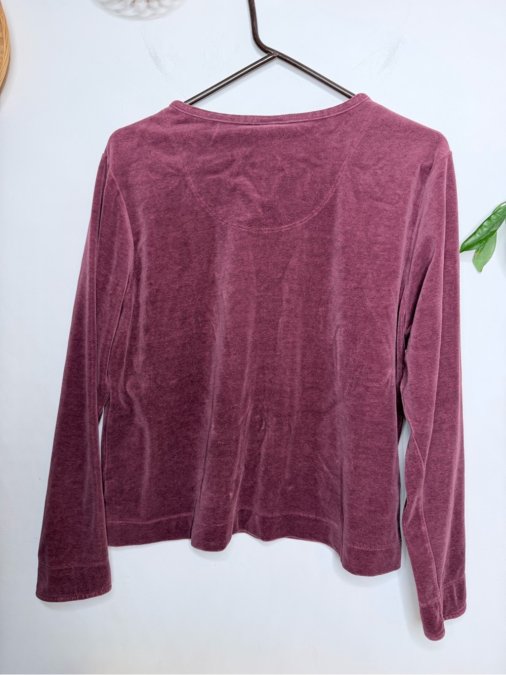 L.L. Bean Soft Velour V-Neck Top Size Large - Picture 3 of 6